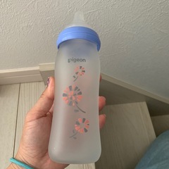 哺乳瓶の画像