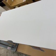 ID:670358　デスクの画像