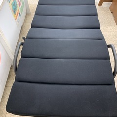 【ジモティー割引で最大15％OFF⭐️】  折りたたみベッド　手すり付きの画像