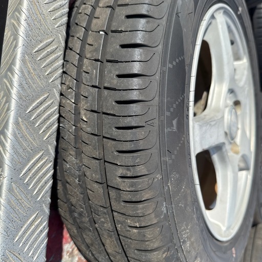 アルミホイール　175/65r14