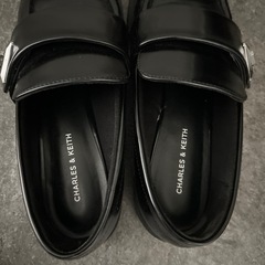 CHARLES &KEIRH ローファーの画像