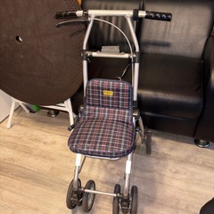 歩行器の画像
