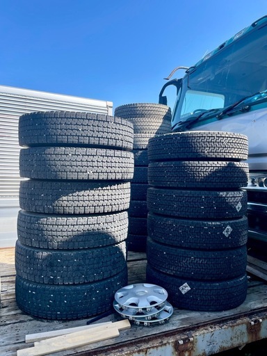 【1本2万〜】トラック用 中古タイヤ 鉄ホイール付き