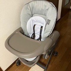 combi ハイローチェアの画像