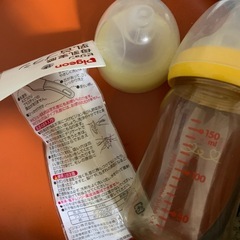 ピジョン哺乳瓶、ブラシの画像