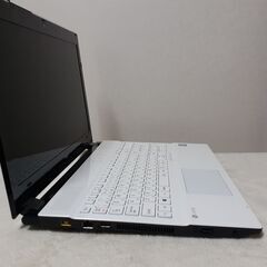 NEC　15インチ　core i7　8GB　SSD　カメラ　Wi-Fi　Bluetooth　マルチ　テンキー　Microsoft Office2021　Windows11の画像