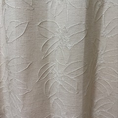 カーテンの画像
