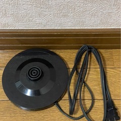 ブラック 電気ケトル 1.2Lの画像