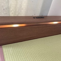 ニトリ　和風モダンデザイン　シングルベッド（引出し有り✖️2つ、コンセント✖️2つ、ライト）の画像