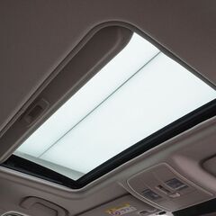 サンルーフ付きで赤いボディが目を引く👀‼️ マツダ アクセラスポーツ XD🚗の画像
