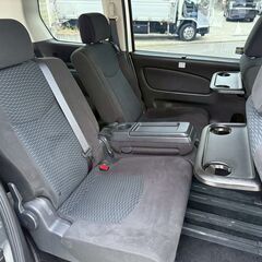 日産 セレナ 2.0 20X 4WD バックカメラ キーレス プッシュスタート 4WD Bluetooth再生 スペアキー有の画像