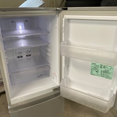 三菱電機　2ドア冷蔵庫　MRｰP15AｰS 2017年製　146Lの画像