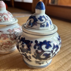 陶器製ポット　茶葉入れ　キャニスターの画像