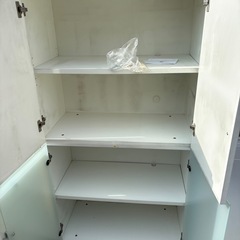 鍵付き収納棚(大) 中古品の画像