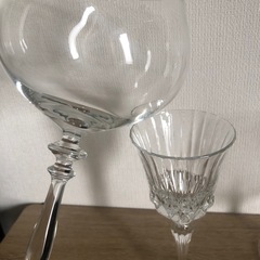 🍷奇形で高級感のあるグラスの画像