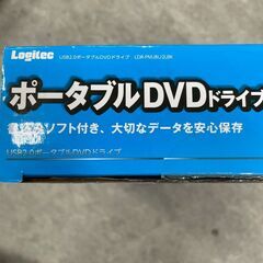 ほぼ新品 Logitec USB2.0ポータブルDVDドライブ LDR-PMJ8U2LBK ロジテック PCパーツ 周辺機器 DVDドライブ 保存機器 Y2227の画像