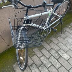 リサイクルショップどりーむ荒田店　No483 自転車　シティサイクル　２７インチ　ギア切り替え付き　LEDオートライト　チェーン伸びあり　カリカリ鳴ります　走行可能♪の画像