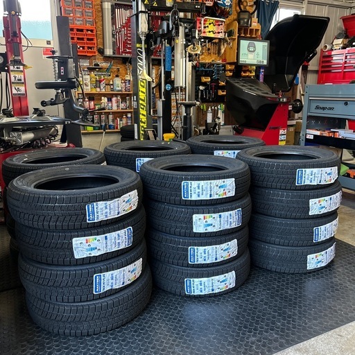 新品　スタッドレス　2025年製　155/65R14  組み換え、バランス調整、エアバルブ交換　全て込み　税込み4本セットです