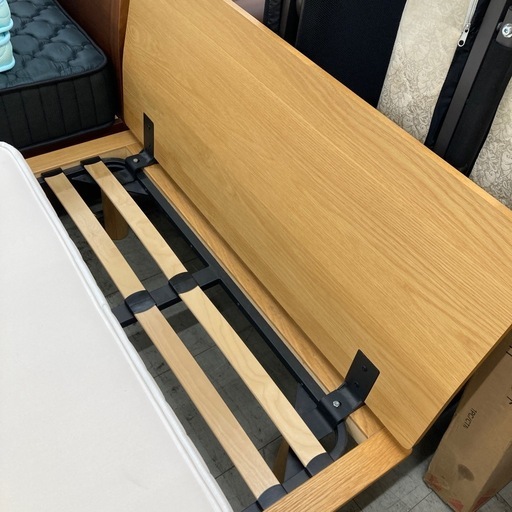 無印良品　セミダブルベッド　※マットレス少し汚れあり