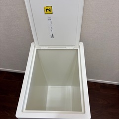 フィルール　IKEA 蓋付き容器　42リットルの画像