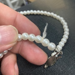 メーカー不明　ネックレス　ほつれありますの画像