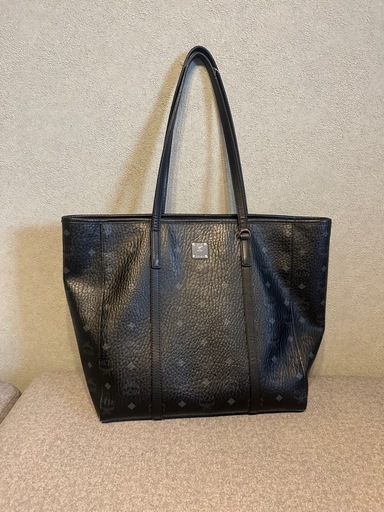 【バッグ】MCM エムシーエム ロゴグラム トートバッグ ラージトート ショルダーバッグ 肩掛け スタッズ PVC レザー ブラック 黒 【中古】