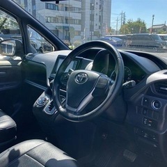 【自社ローン】  ヴォクシー 2.0ZS 7人 ♬ 【完全自社審査　即日回答】の画像