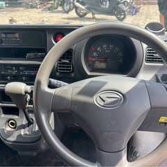 H27年式 ダイハツ ハイゼットカーゴ ハイルーフ★総額16.8万円★車検2年付き 即日納車可能♪Tチェーン 4AT 激安軽バン！お早めに！の画像
