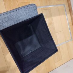 折りたたみボックス型イスの画像