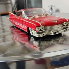 ￥5000レア絶版・廃版ヴィンテージ品！ Jada Toys／ジェイダ！ 1959 CADILLAC DEVILLE  1/24スケール！。ダイキャストミニカー！の画像