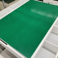 ブロック遊びテーブル&チェアの画像