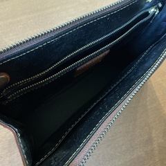クラッチバッグ👜鍵付き🔑ラコステセカンドバッグ革オシャレカバンバッグ汚れアリ💦茶色の画像
