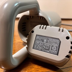 ±0 コードレスクリーナー Y010 掃除機の画像