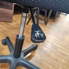 リサイクルショップどりーむ鹿大前店　No.2712　デスクチェア　ブラック　昇降OKの画像