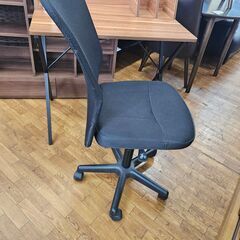 リサイクルショップどりーむ鹿大前店　No.2712　デスクチェア　ブラック　昇降OKの画像