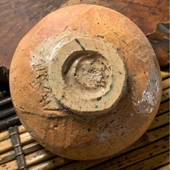 【茶道具】時代物 楽茶碗 在銘 作家物 抹茶碗 骨董 茶器 茶碗 アンティーク 古玩 古道具 古董 口縁釉剥がれあり　煎茶道具の画像