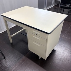 事務机　レトロチックの画像