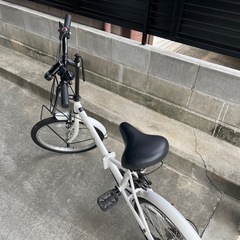 折りたたみ自転車の画像