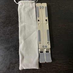 ノートPCスタンド　数回使用のみほぼ新品　の画像