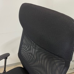 デスクチェア  肘置き付き キャスター付き ストッパーなし 高さ調整可 中古の画像