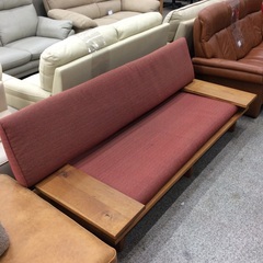 【木の節が特徴でオシャレ】 3人掛けソファ  飛騨産業 HIDA　森のことば 両肘付き　布製クッション　木製フレームの画像