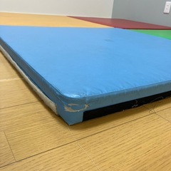 プレイルーム　マットの画像