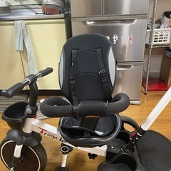 子供用三輪車 三輪車 カバー ベビーカー 手押し棒付き バイク
の画像