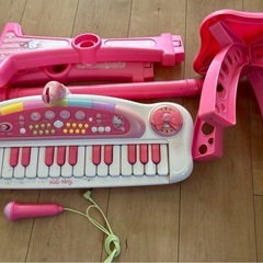 ハローキティ　電子ピアノ　おもちゃの画像