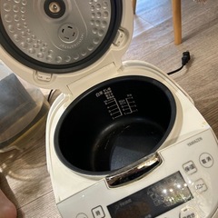 山善　炊飯器2019年製の画像