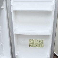 (送料無料) 2020年 美品 2ドア冷蔵庫 SHARP ガラストレー 野菜収納ケース 省エネ ⑤の画像