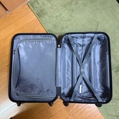 【訳あり】キャリーケース 1泊2日の画像