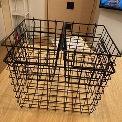 【お譲り先決まりました】積み重ねできるワイヤーバスケットの画像