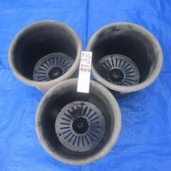 中古植木鉢　丸鉢3個　Φ32ｃｍ、ｈ27.5ｃｍ（菊鉢９号）の画像