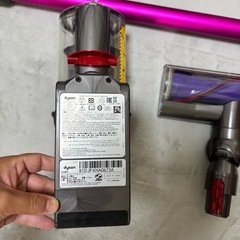 【早い者勝ち】Dyson掃除機フルセットの画像